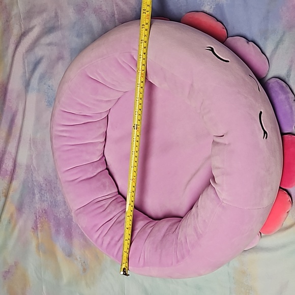 Sqiushmallows Beula the Purple Octopus Pet Bed - Picture 13 of 14
